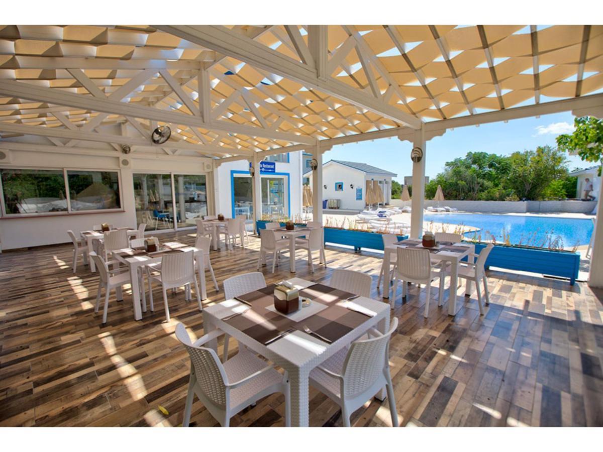 Queen Aphrodite Hotel Karpasa ภายนอก รูปภาพ