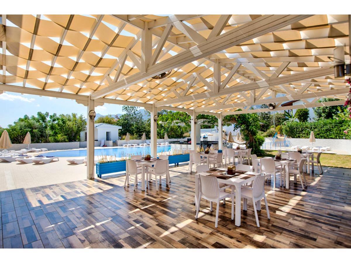 Queen Aphrodite Hotel Karpasa ภายนอก รูปภาพ