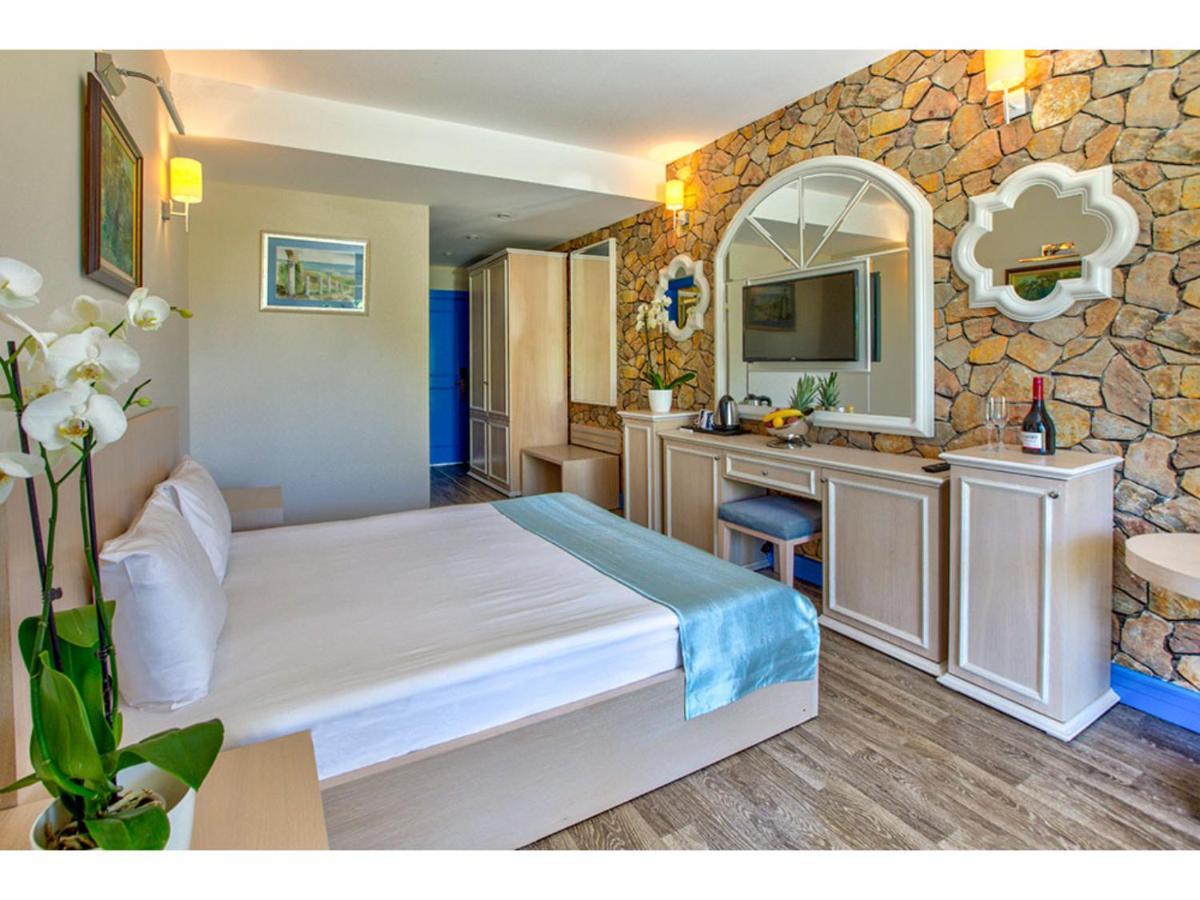 Queen Aphrodite Hotel Karpasa ภายนอก รูปภาพ