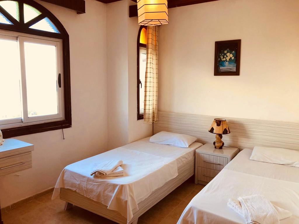 Queen Aphrodite Hotel Karpasa ภายนอก รูปภาพ